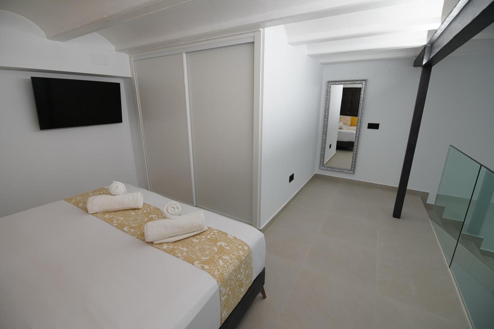 Bet Apartments - Suites Puerto Валенсия Екстериор снимка
